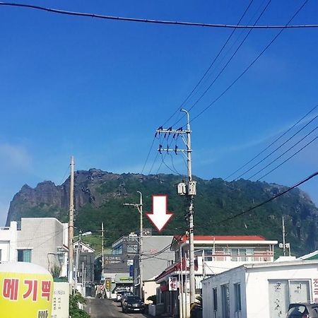 Seongsan Ilchulbong Pension Villa Jeju Exterior foto